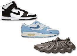 You are currently viewing Unlock Your Sneaker Style: Buy Sneakers Online and Step Up Your Shoe Game!
